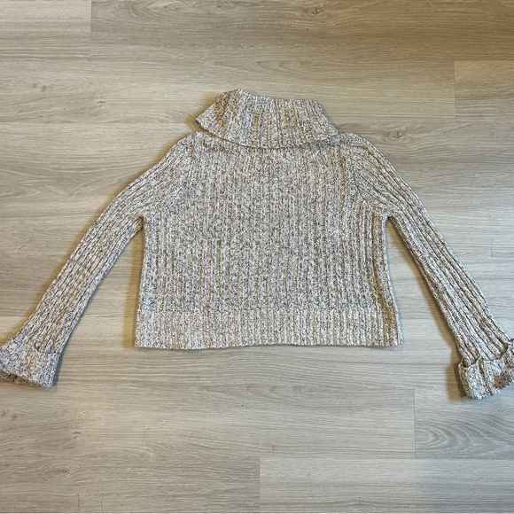 Free People Grey Cropped Knit Long Sleeve Turtle Neck Sweater - M. - Picture 7 of 10